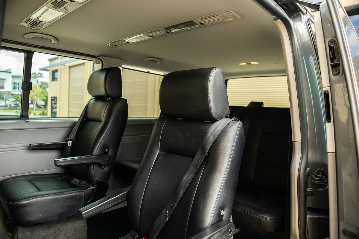 2013 Volkswagen Caravelle TDI340 T5 LWB