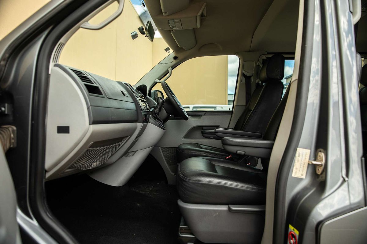 2013 Volkswagen Caravelle TDI340 T5 LWB