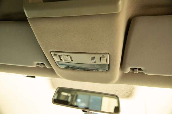 2013 Volkswagen Caravelle TDI340 T5 LWB