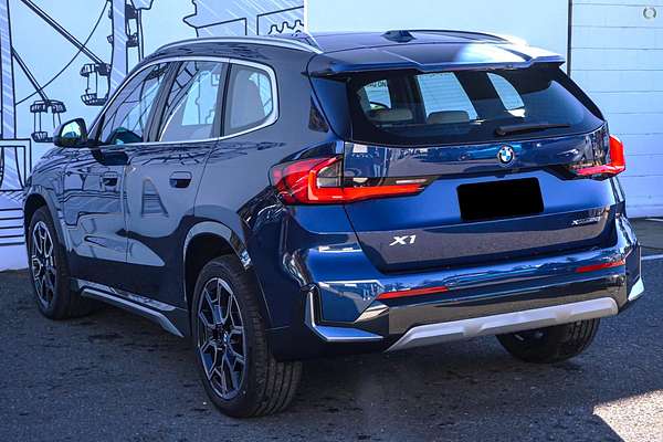2025 BMW X1 xDrive20i U11