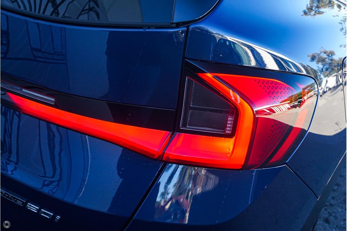 2025 BMW X1 xDrive20i U11