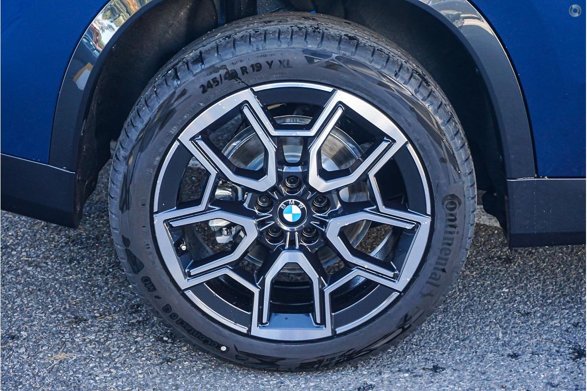 2025 BMW X1 xDrive20i U11