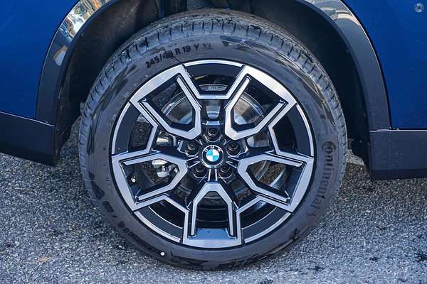 2025 BMW X1 xDrive20i U11