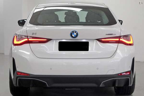 2024 BMW i4 eDrive35 G26