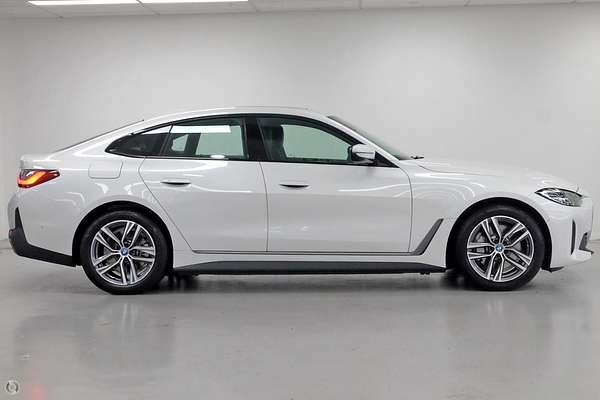 2024 BMW i4 eDrive35 G26
