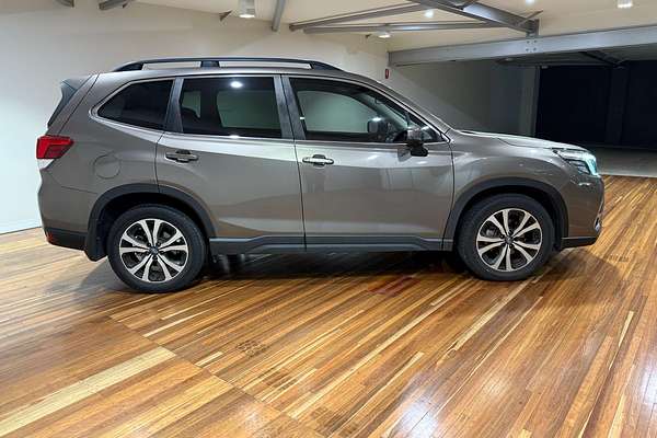 2020 Subaru Forester 2.5i Premium S5