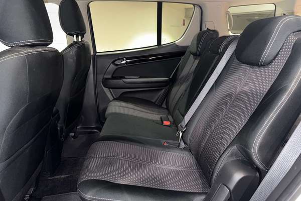 2021 Isuzu MU-X LS-M