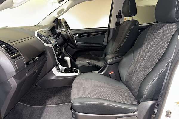 2021 Isuzu MU-X LS-M