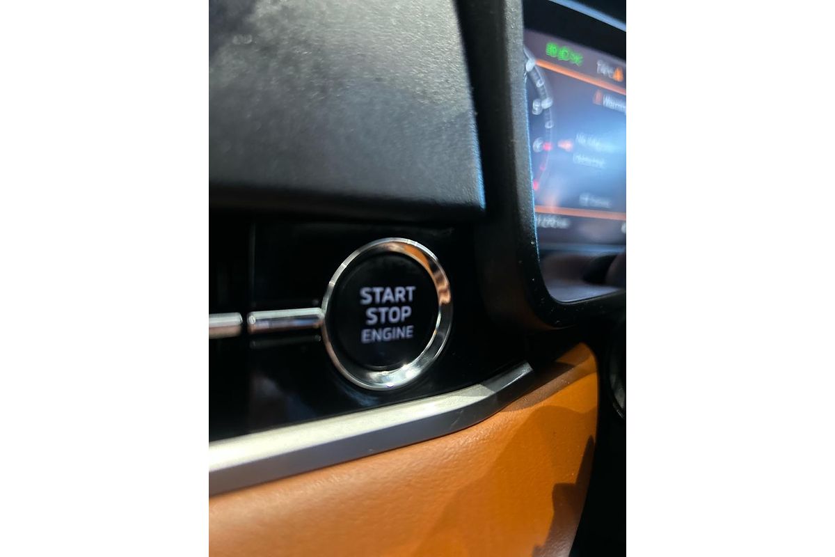 2023 Mitsubishi Outlander Exceed Tourer ZM