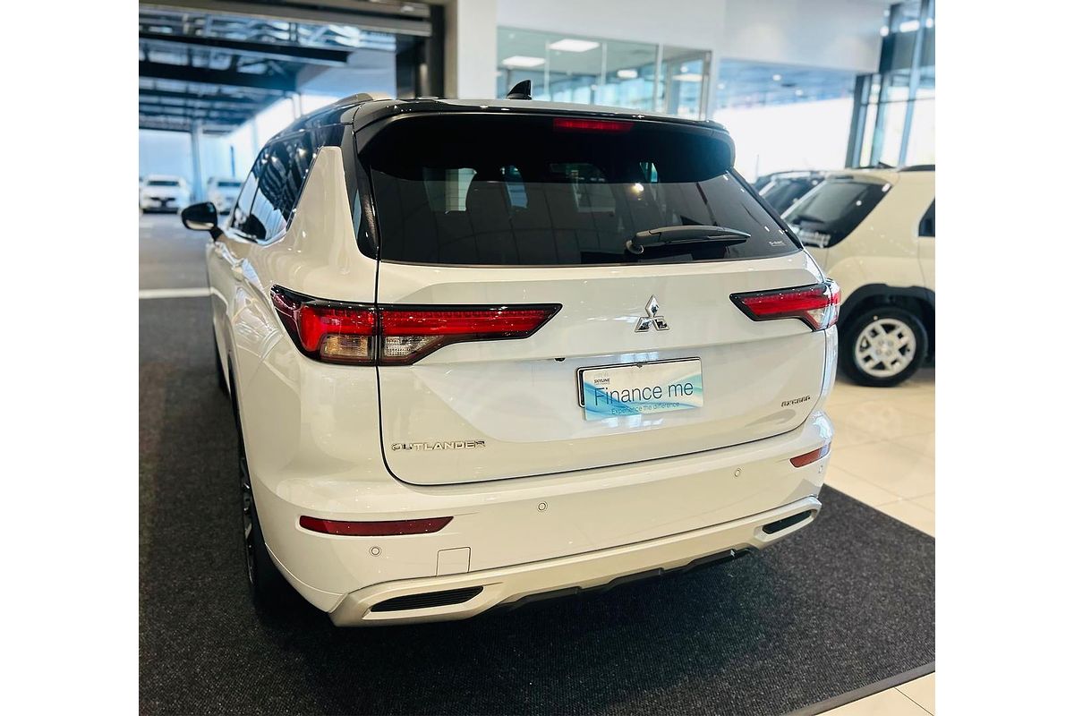 2023 Mitsubishi Outlander Exceed Tourer ZM
