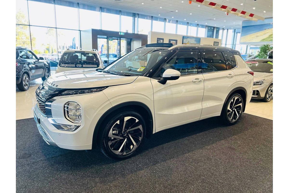 2023 Mitsubishi Outlander Exceed Tourer ZM