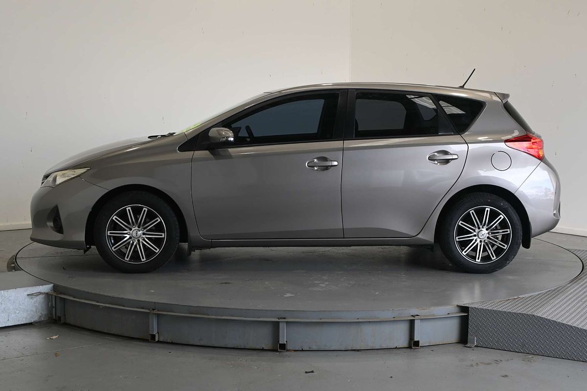 2013 Toyota Corolla Ascent ZRE182R