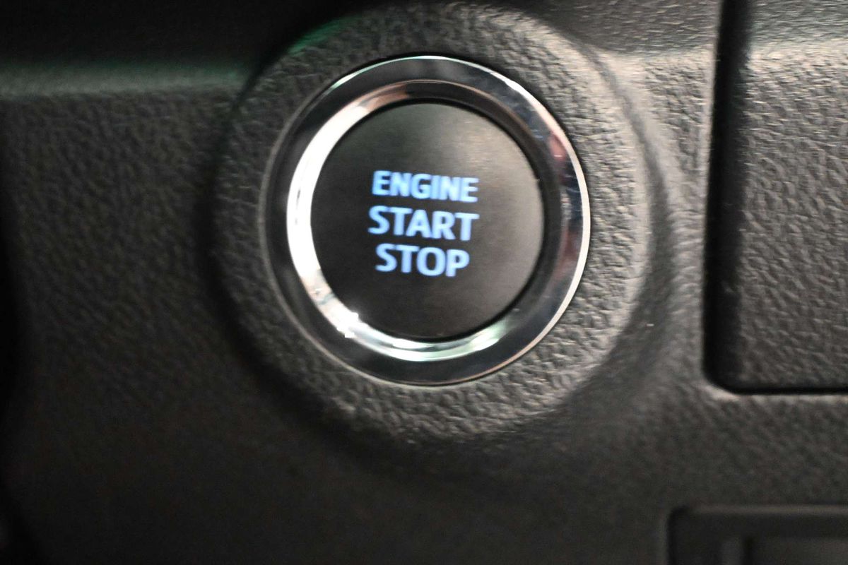 2023 Toyota Hilux SR5 GUN126R 4X4