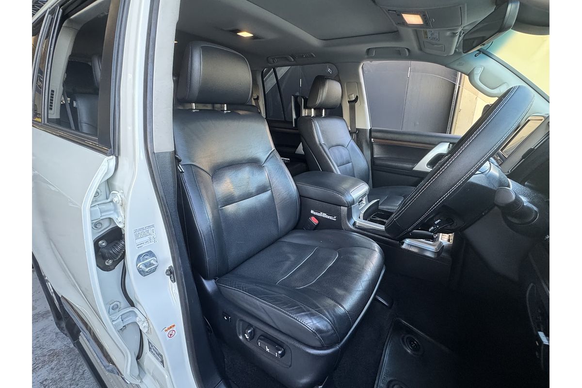 2016 Toyota Landcruiser Sahara (4x4) VDJ200R MY16