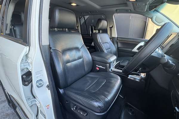 2016 Toyota Landcruiser Sahara (4x4) VDJ200R MY16