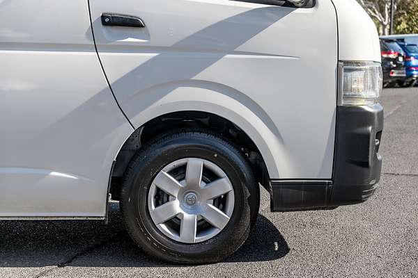 2010 Toyota HiAce LWB TRH201R MY07 Upgrade