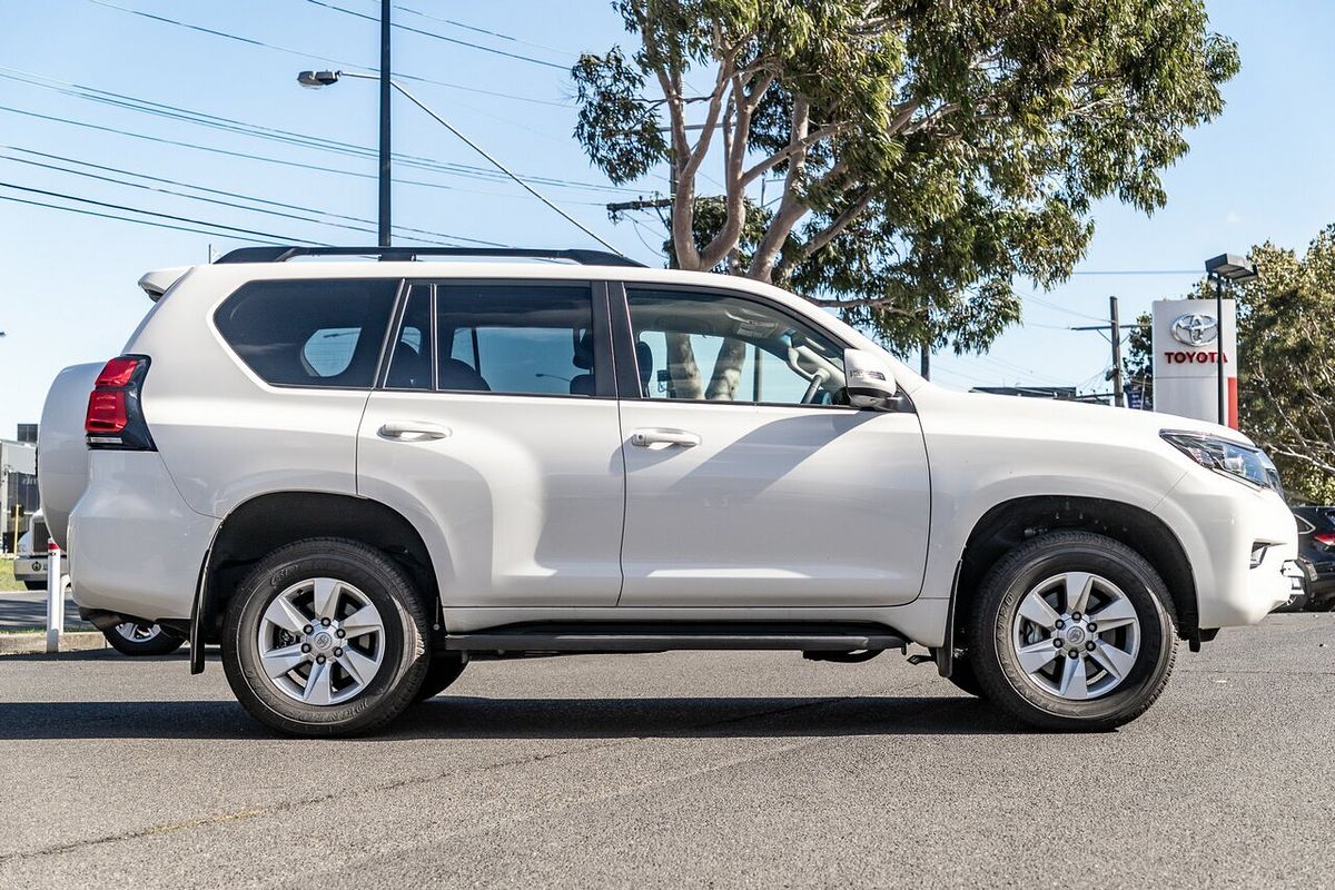 2023 Toyota Landcruiser Prado