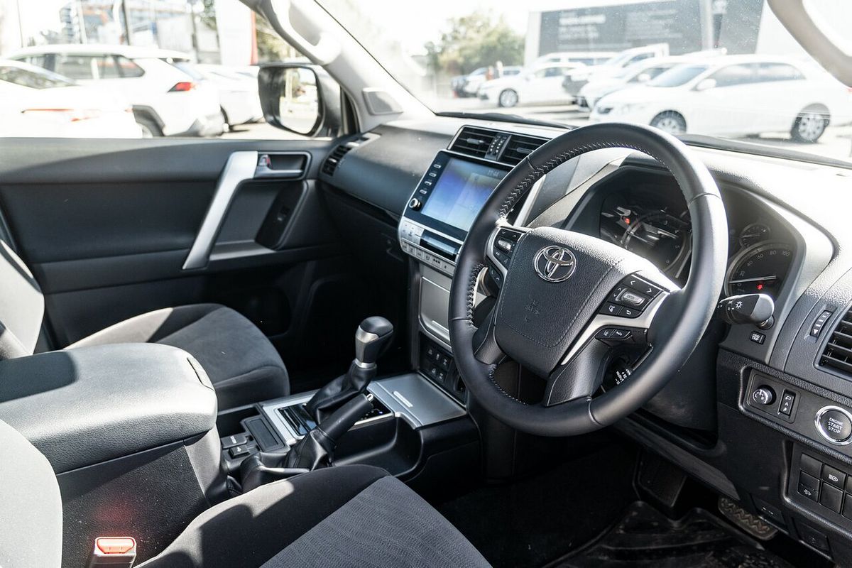 2023 Toyota Landcruiser Prado