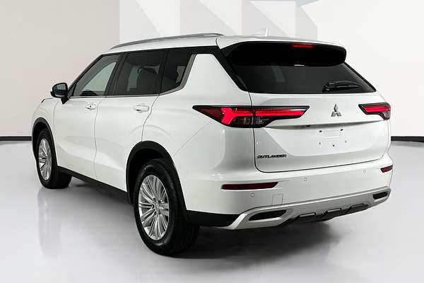 2023 Mitsubishi OUTLANDER LS 7 SEAT (AWD) ZM MY23