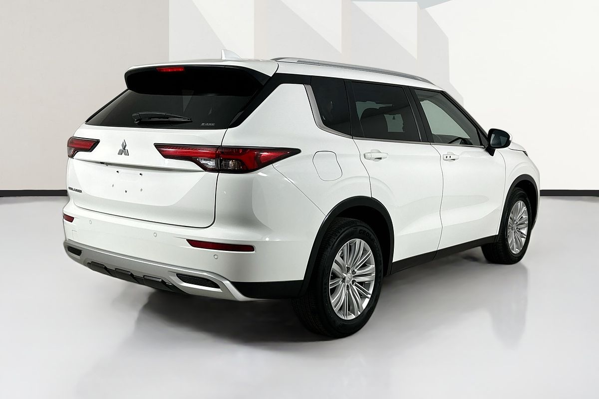 2023 Mitsubishi OUTLANDER LS 7 SEAT (AWD) ZM MY23
