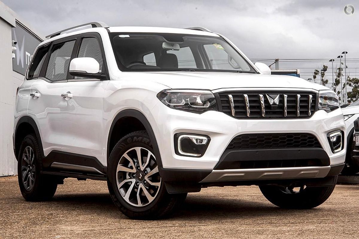 2024 Mahindra Scorpio Z8L