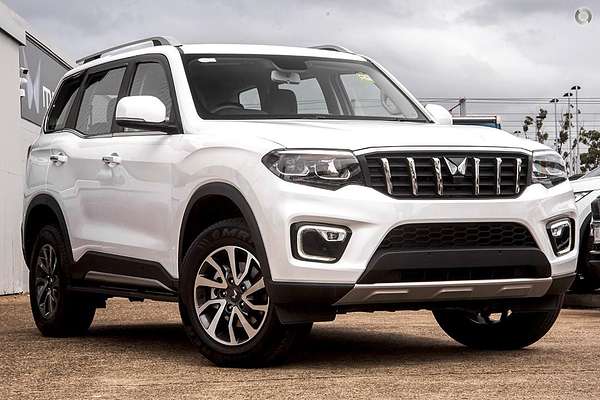 2024 Mahindra Scorpio Z8L