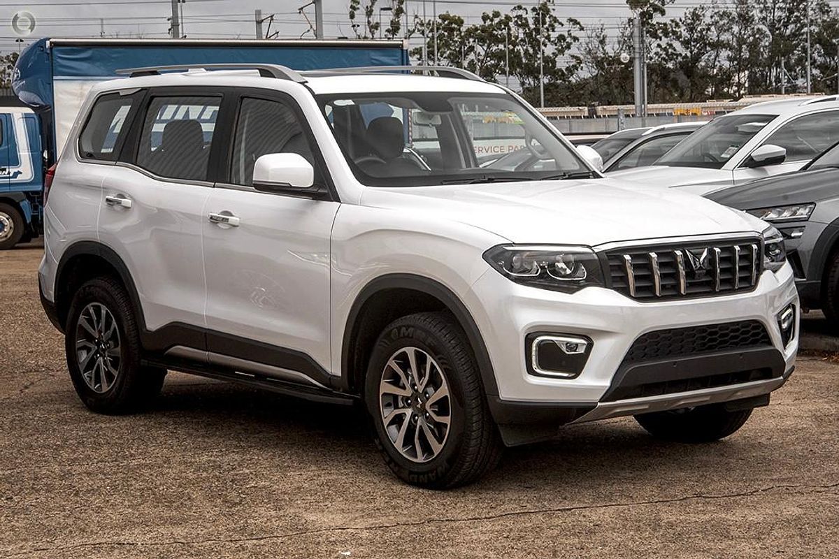 2024 Mahindra Scorpio Z8L