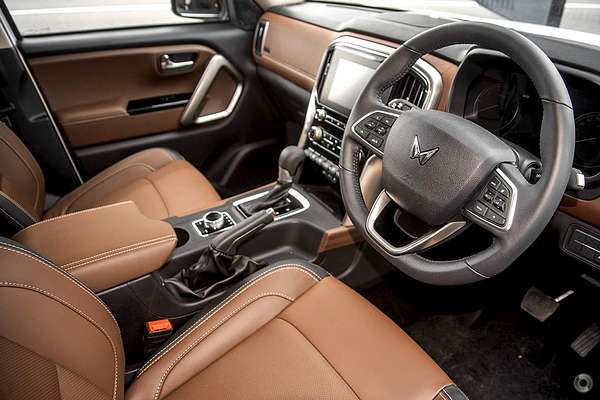2024 Mahindra Scorpio Z8L