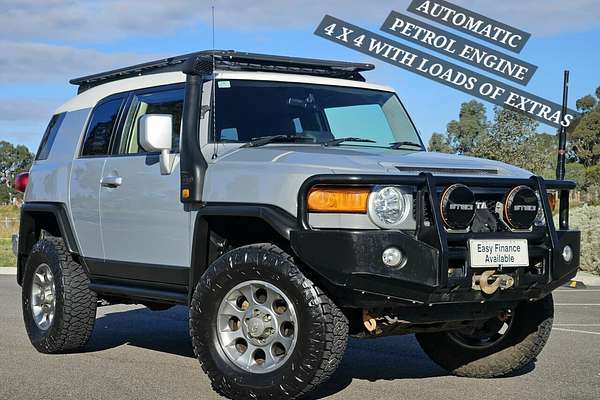 2013 Toyota FJ Cruiser GSJ15R