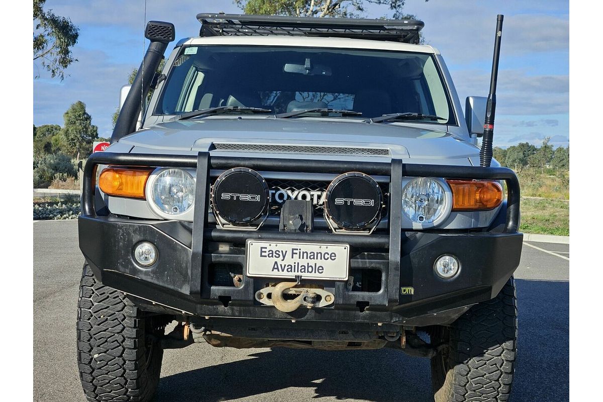 2013 Toyota FJ Cruiser GSJ15R