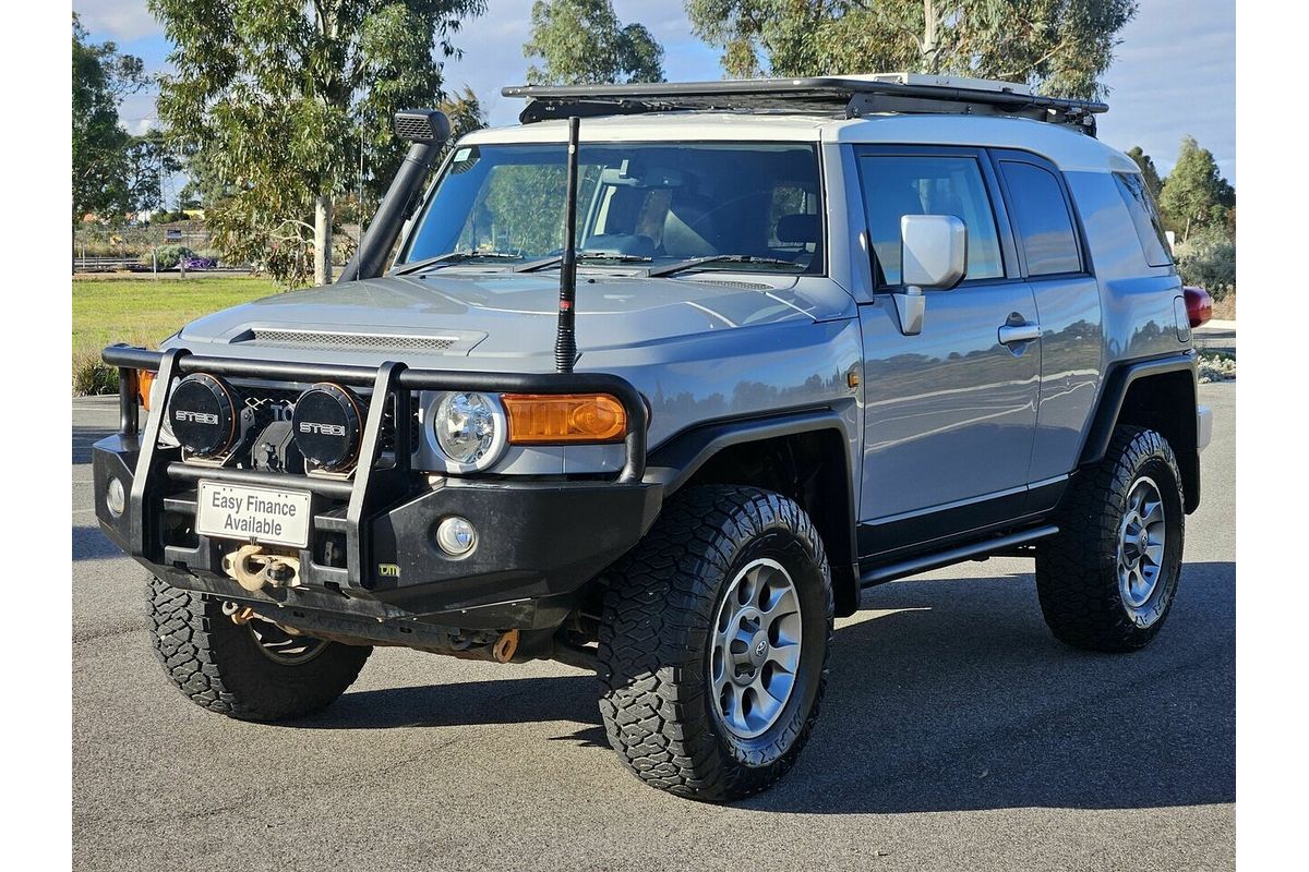 2013 Toyota FJ Cruiser GSJ15R