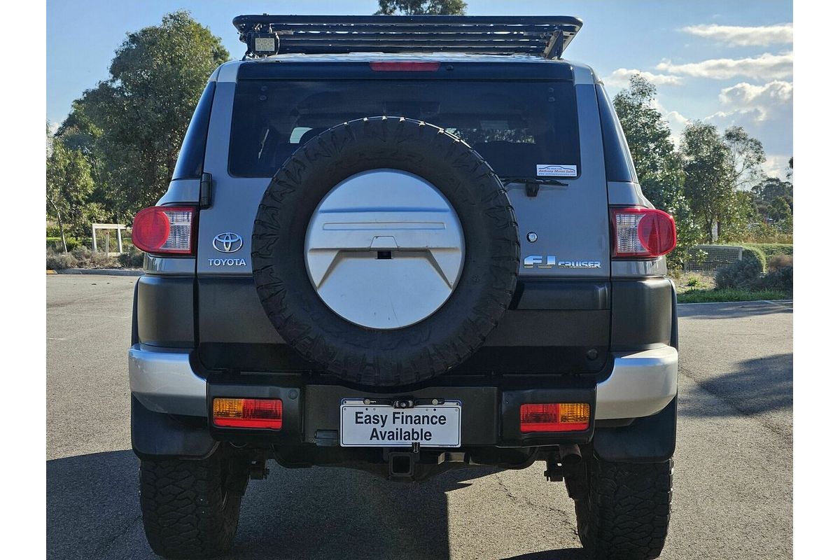 2013 Toyota FJ Cruiser GSJ15R