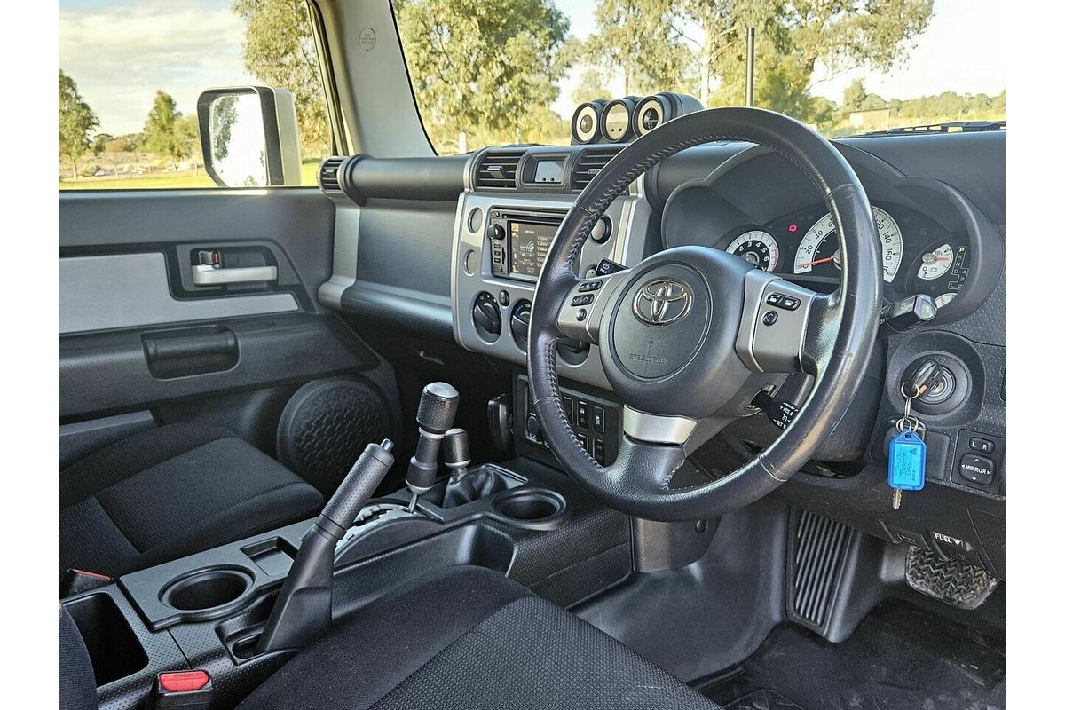 2013 Toyota FJ Cruiser GSJ15R