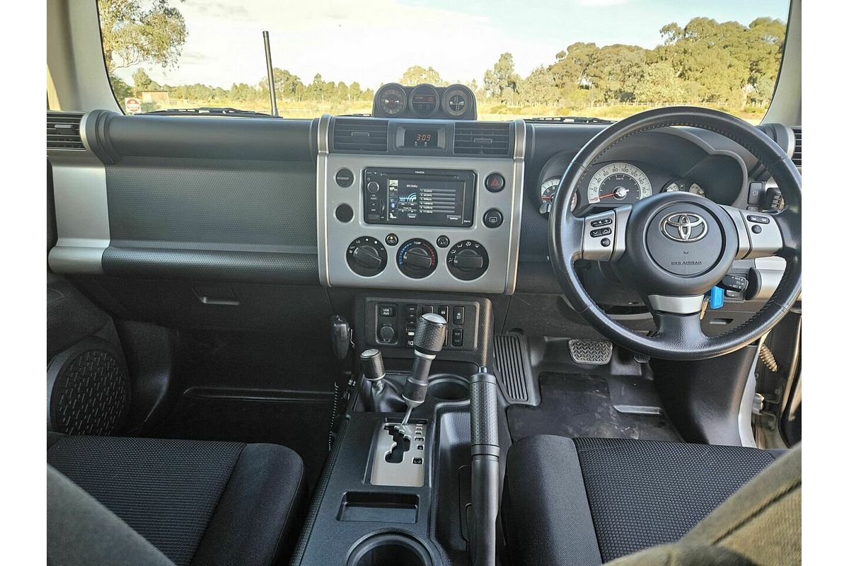 2013 Toyota FJ Cruiser GSJ15R