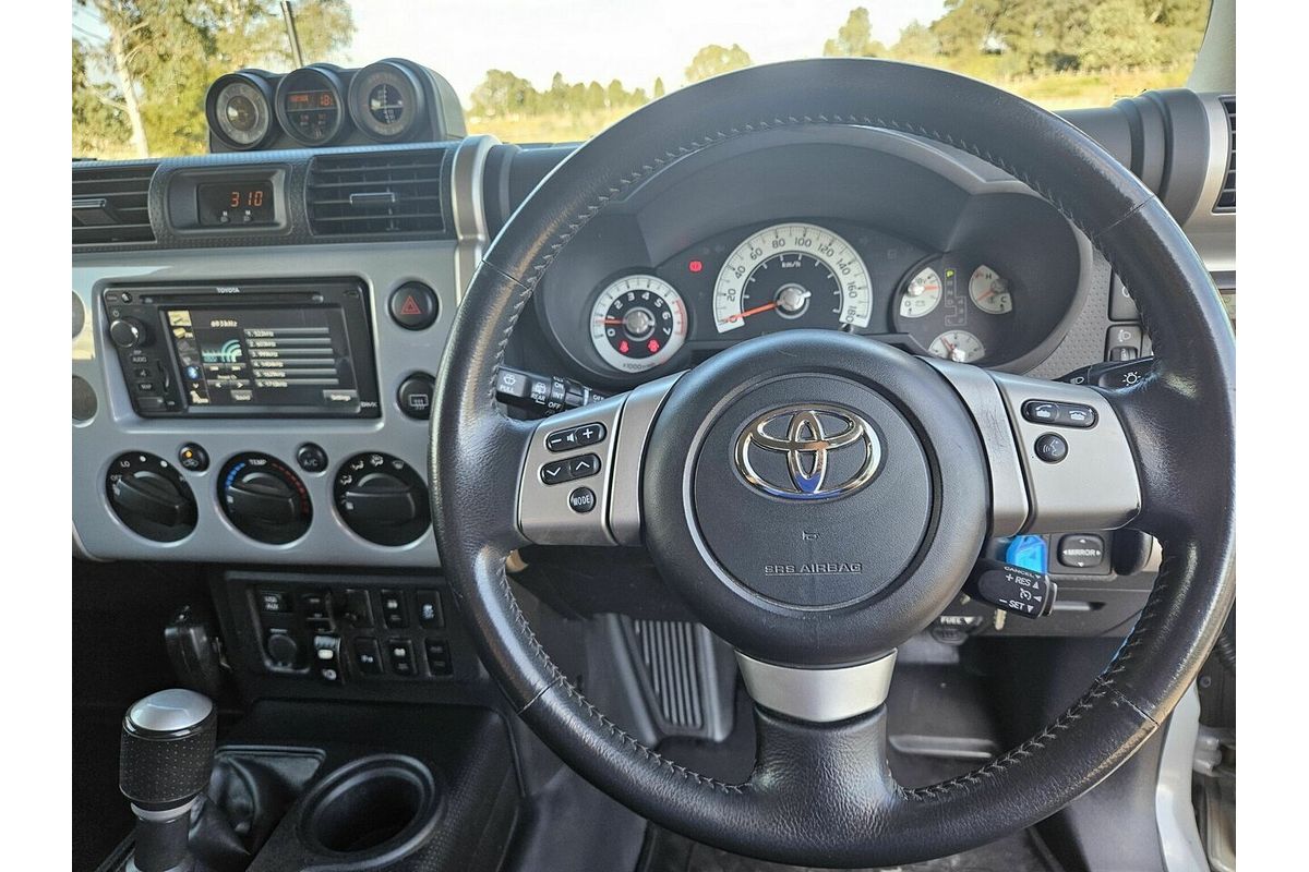 2013 Toyota FJ Cruiser GSJ15R