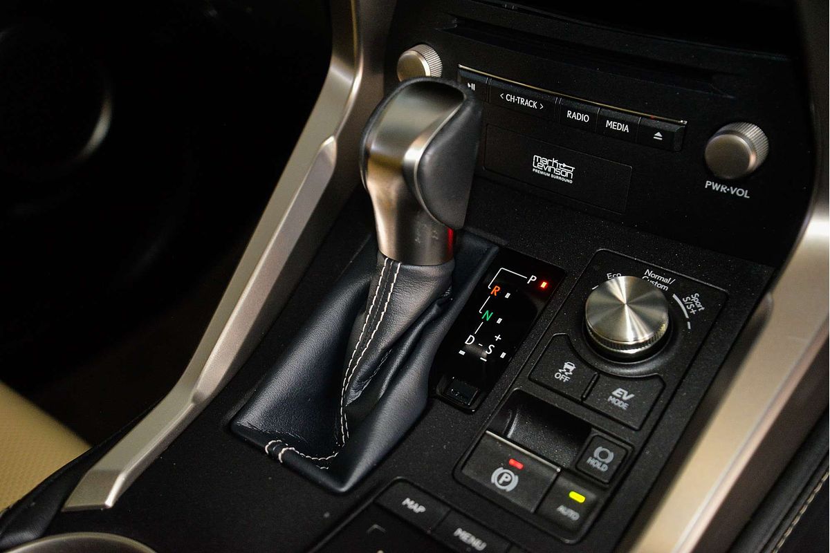 2018 Lexus NX NX300h Sports Luxury AYZ15R