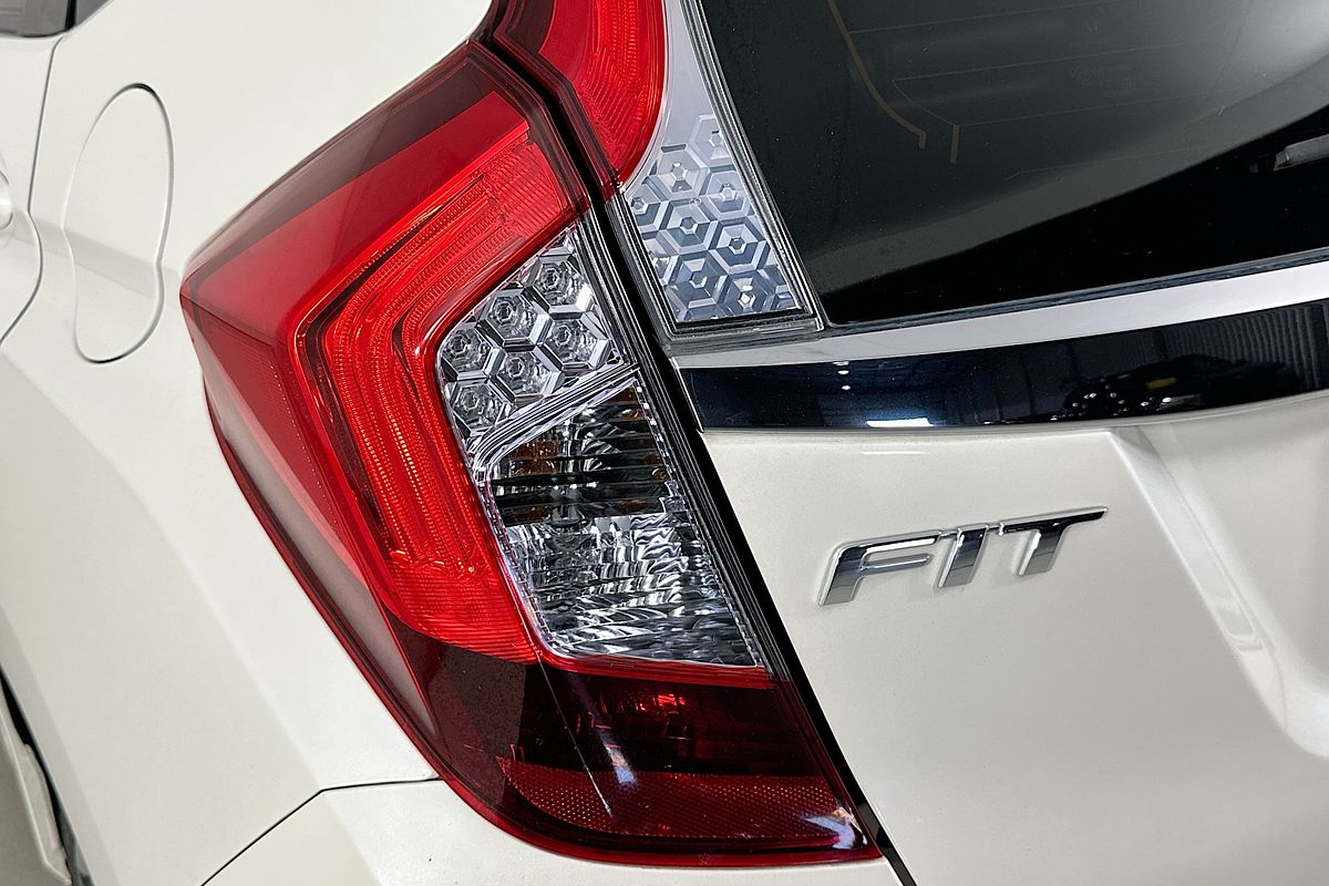 2014 Honda FIT (HYBRID) GP