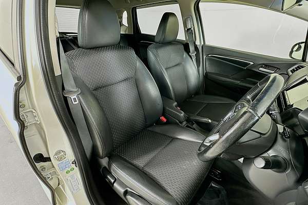 2014 Honda FIT (HYBRID) GP