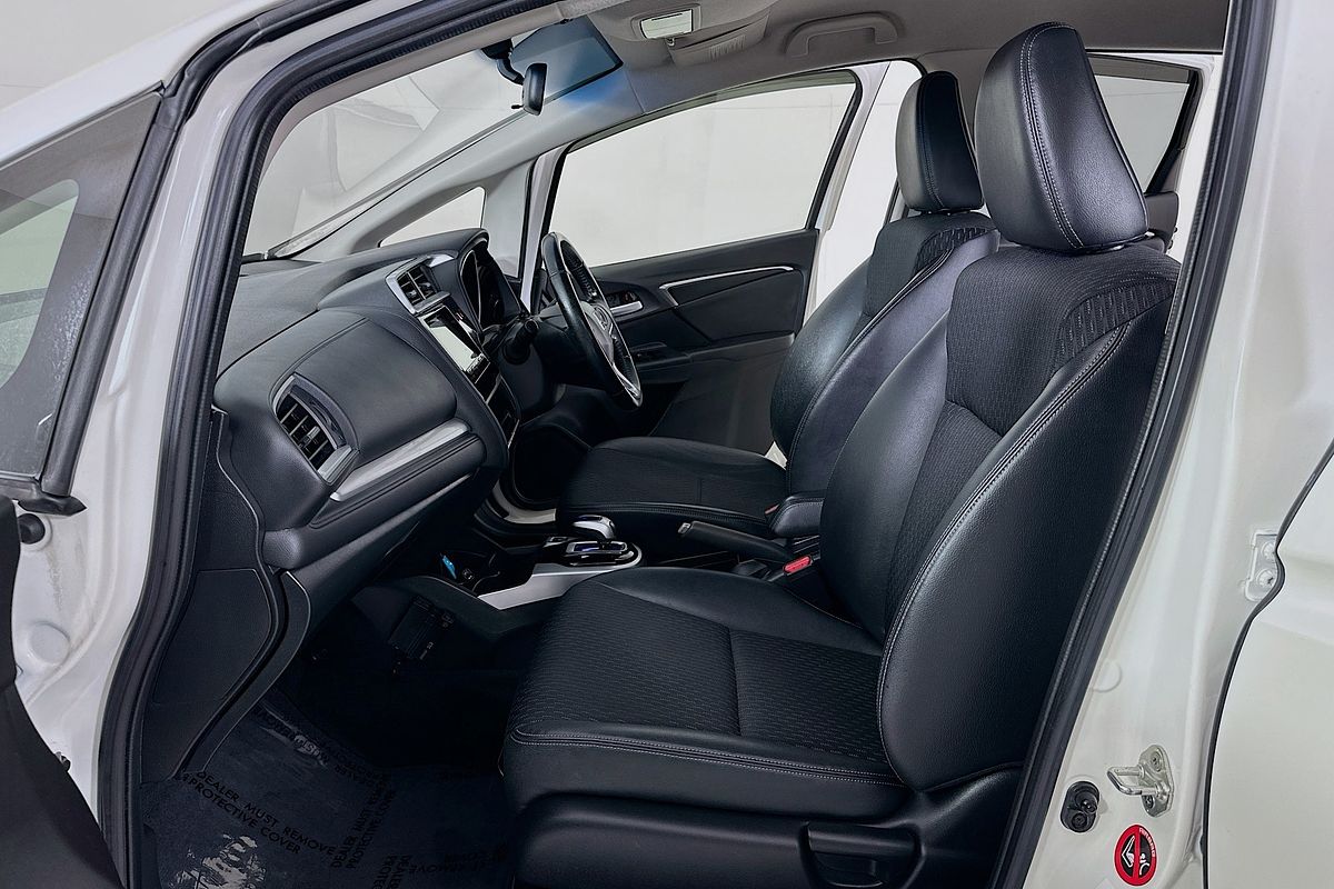 2014 Honda FIT (HYBRID) GP