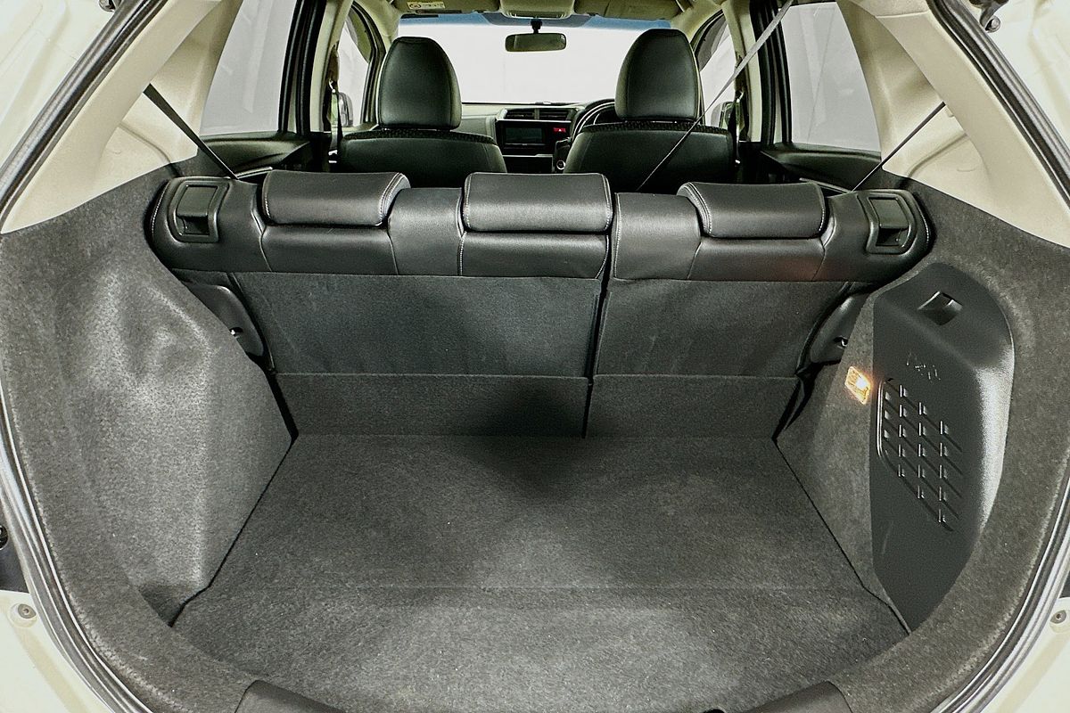2014 Honda FIT (HYBRID) GP