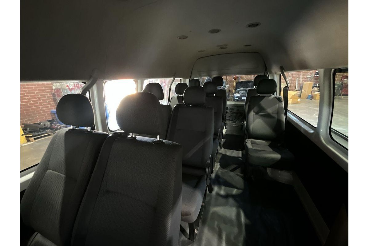 2019 Toyota Hiace Commuter KDH223R