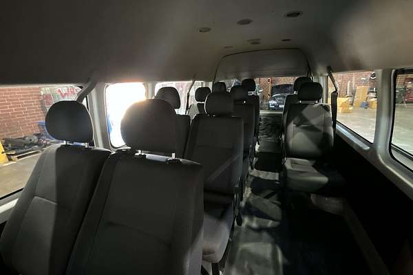 2019 Toyota Hiace Commuter KDH223R