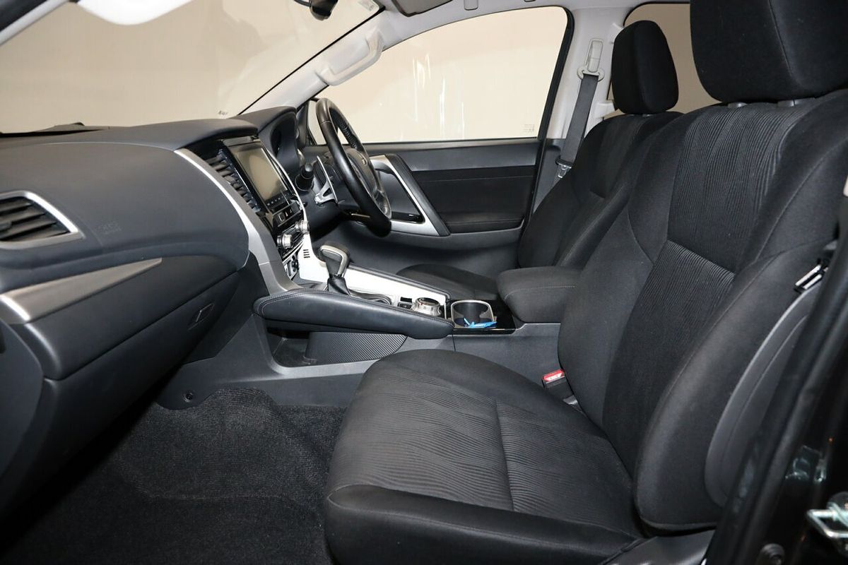 2022 Mitsubishi Pajero Sport GLS QF
