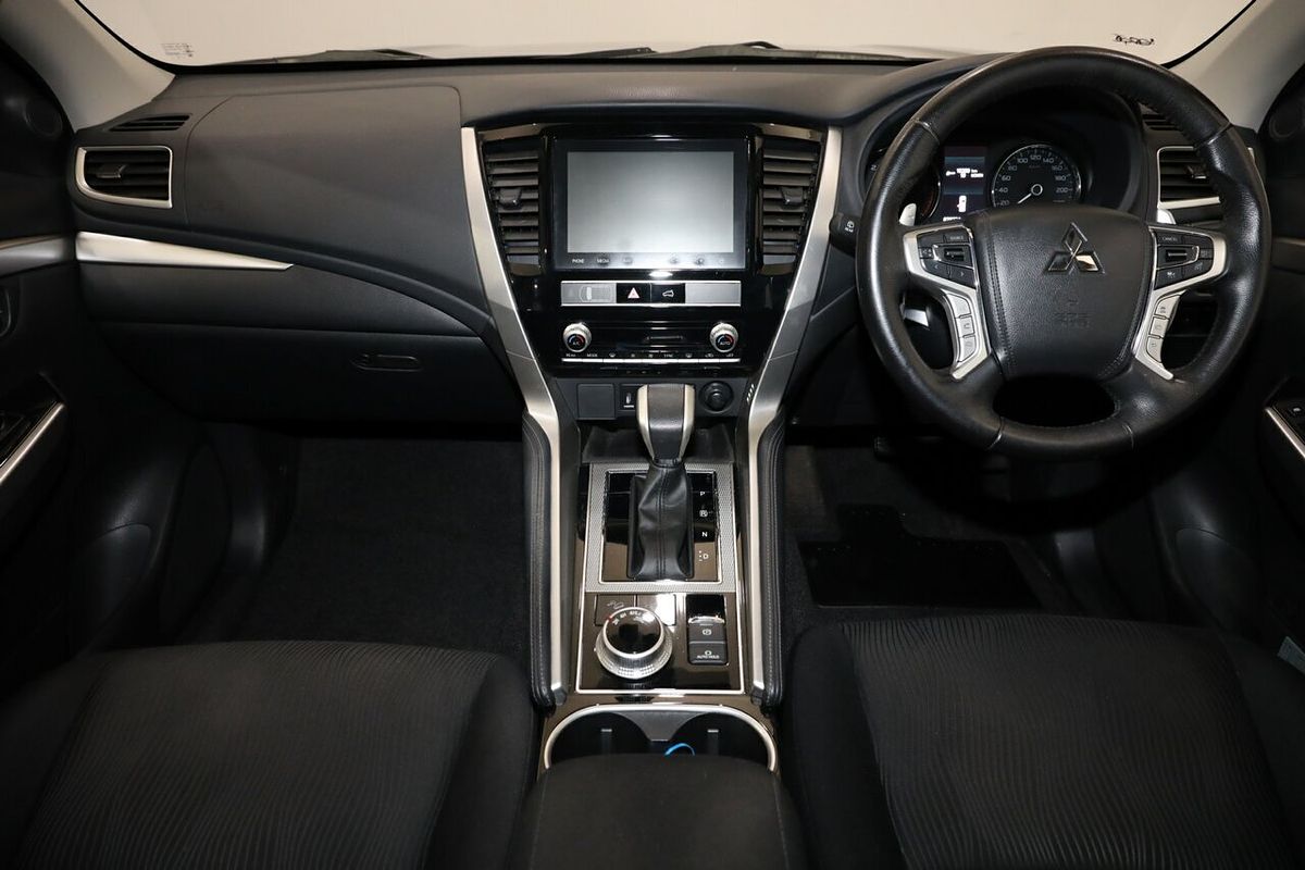 2022 Mitsubishi Pajero Sport GLS QF