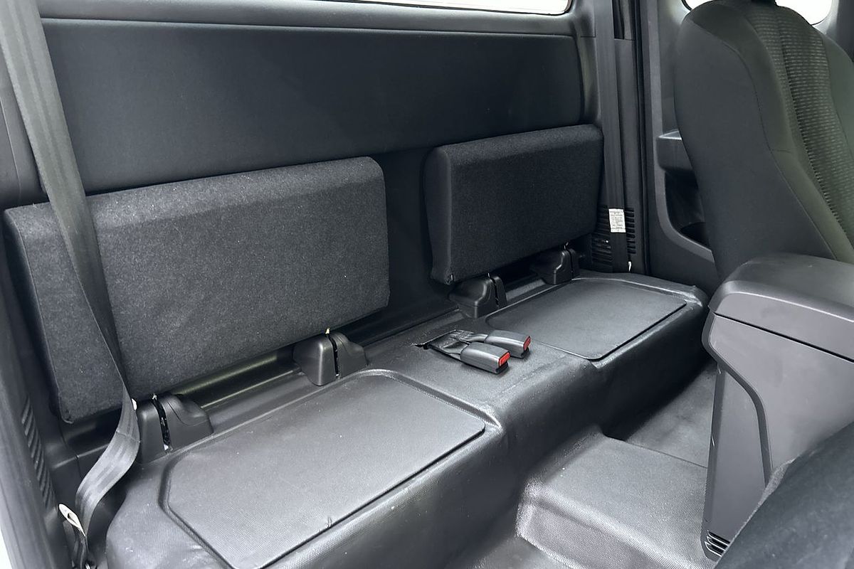 2019 Isuzu D-MAX SX High Ride Rear Wheel Drive