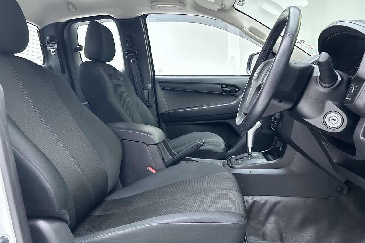 2019 Isuzu D-MAX SX High Ride Rear Wheel Drive