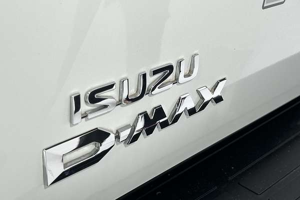 2019 Isuzu D-MAX SX High Ride Rear Wheel Drive
