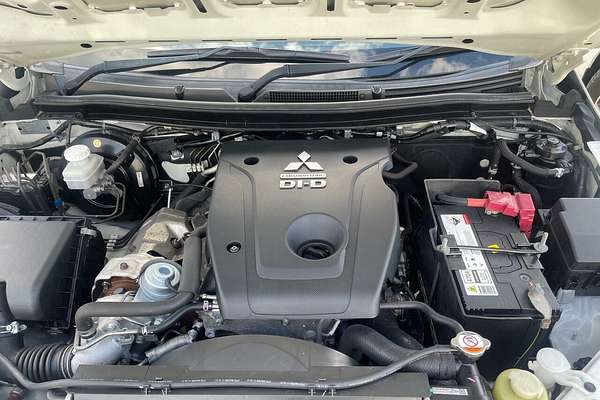 2017 Mitsubishi Triton GLX MQ 4X4