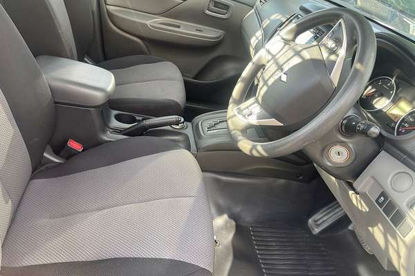 2017 Mitsubishi Triton GLX MQ 4X4