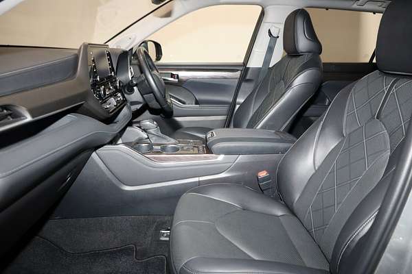 2022 Toyota Kluger Grande AXUH78R